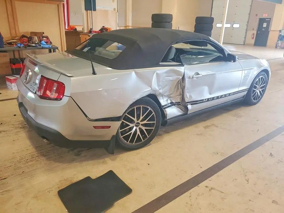 2010 FORD MUSTANG   