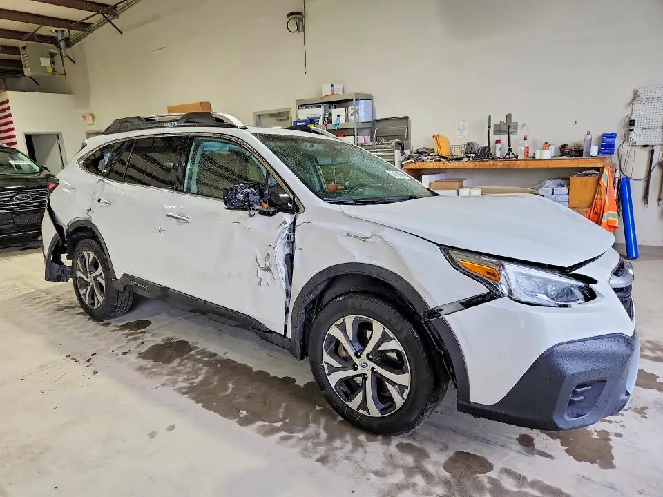 2022 SUBARU OUTBACK TOURING  