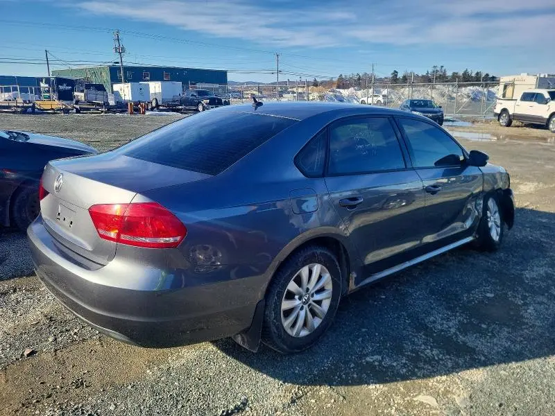 2013 VOLKSWAGEN PASSAT S  