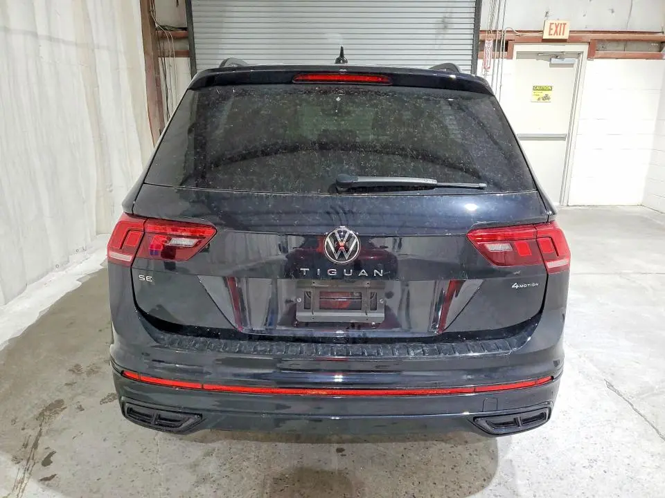 2024 VOLKSWAGEN TIGUAN SE R-LINE BLACK  