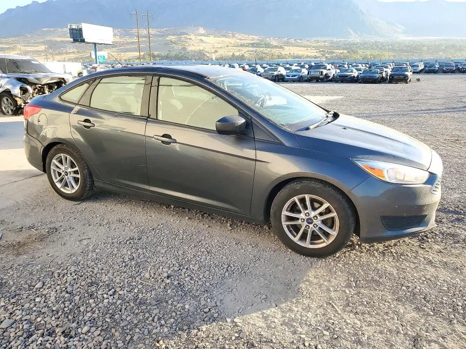 2018 FORD FOCUS SE  