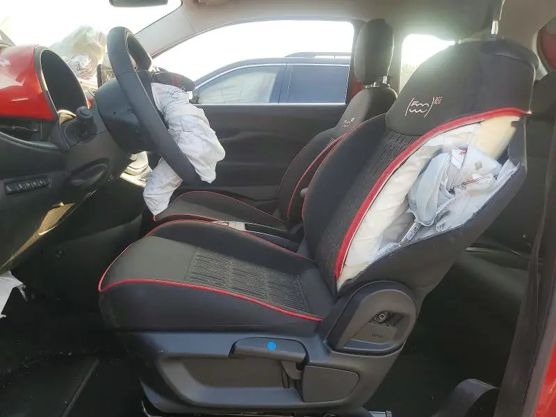 2024 FIAT 500 E RED  