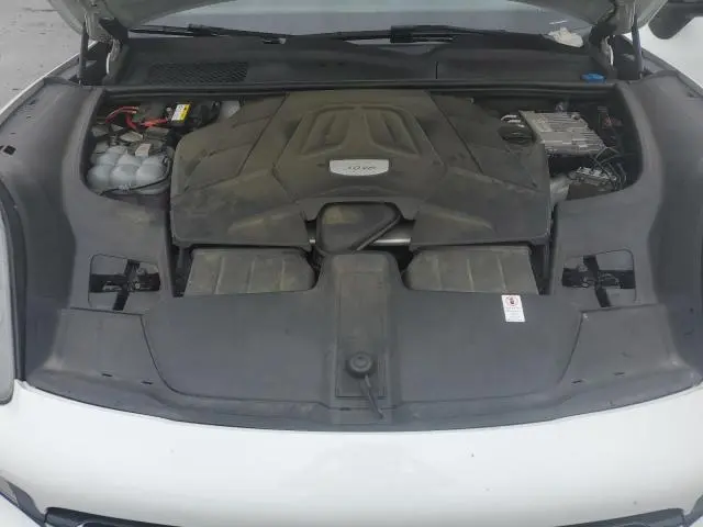 2019 PORSCHE CAYENNE   