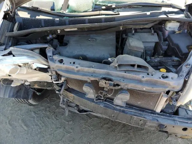 2016 TOYOTA SIENNA XLE  