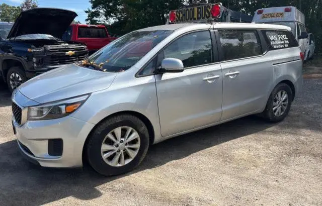 2017 KIA SEDONA L  