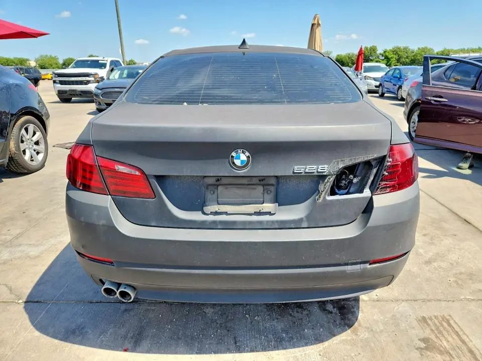 2011 BMW 528 I  