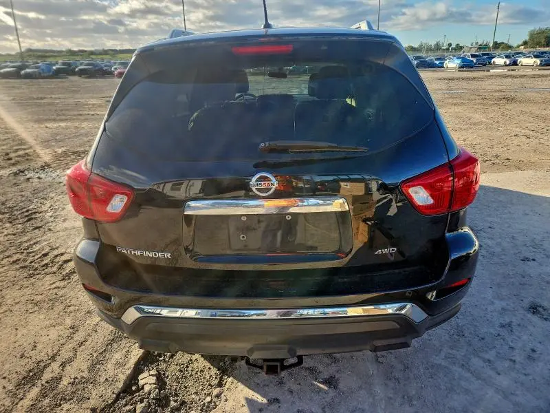 2017 NISSAN PATHFINDER S  