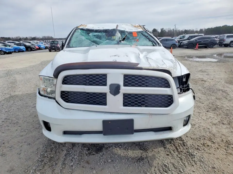 2014 RAM 1500 ST  