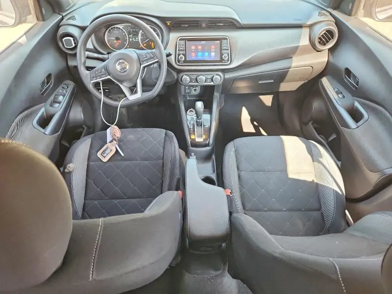 2020 NISSAN KICKS S  
