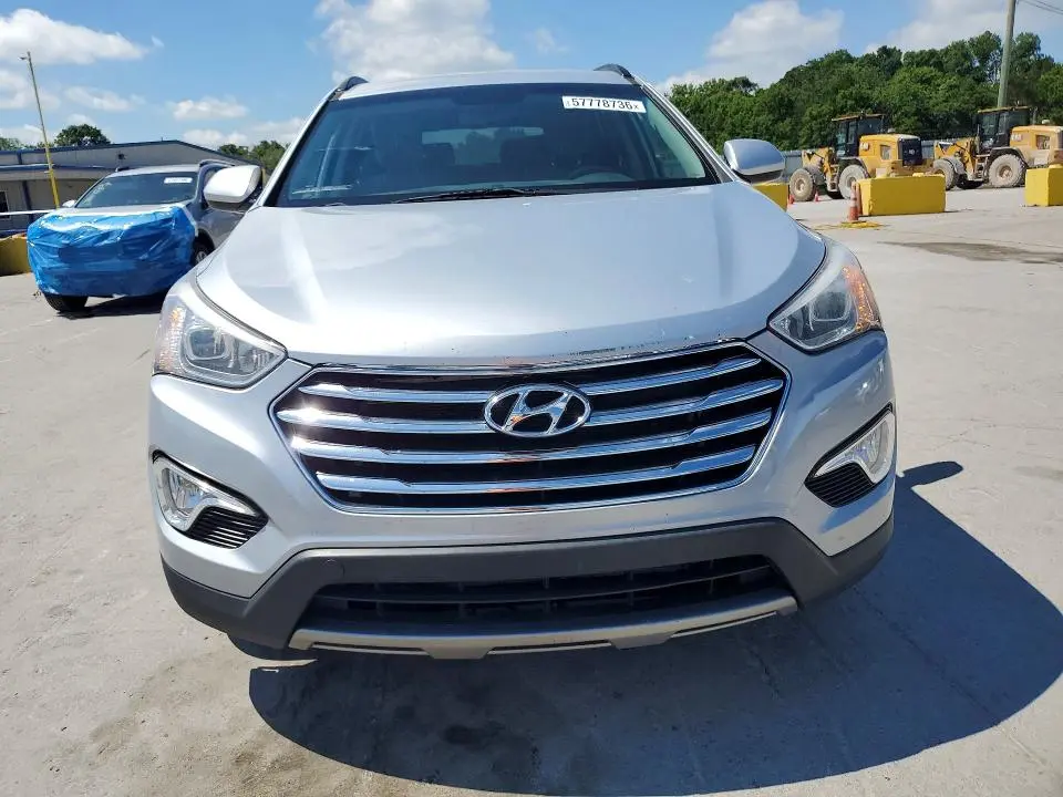 2016 HYUNDAI SANTA FE SE  