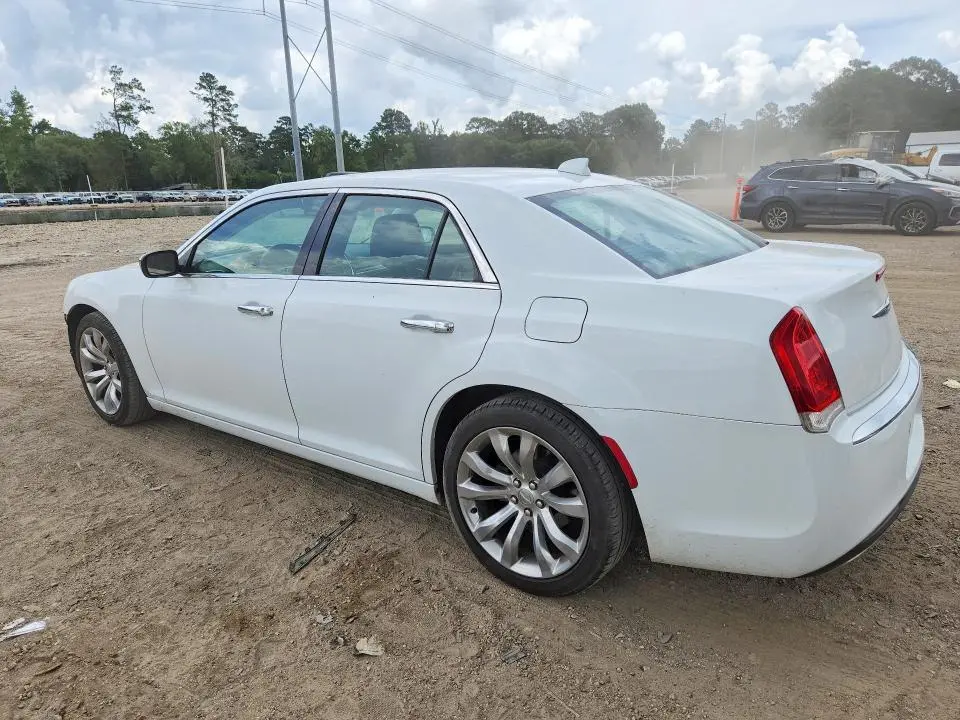 2018 CHRYSLER 300 LIMITED  