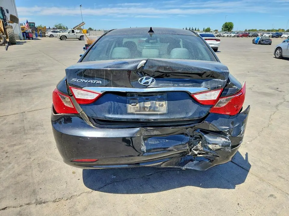 2012 HYUNDAI SONATA GLS  