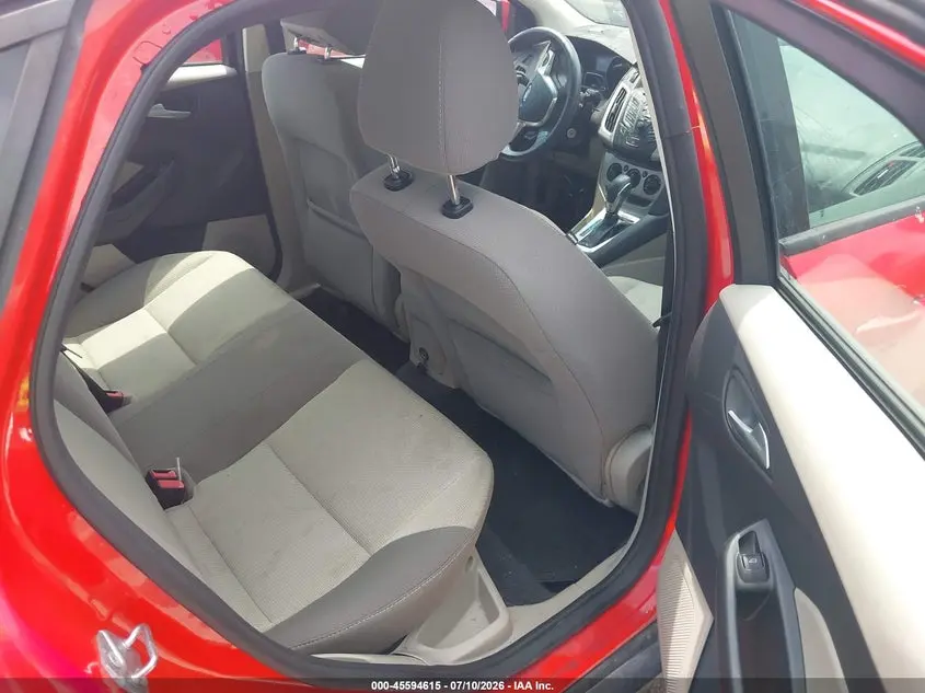 2014 FORD FOCUS SE
