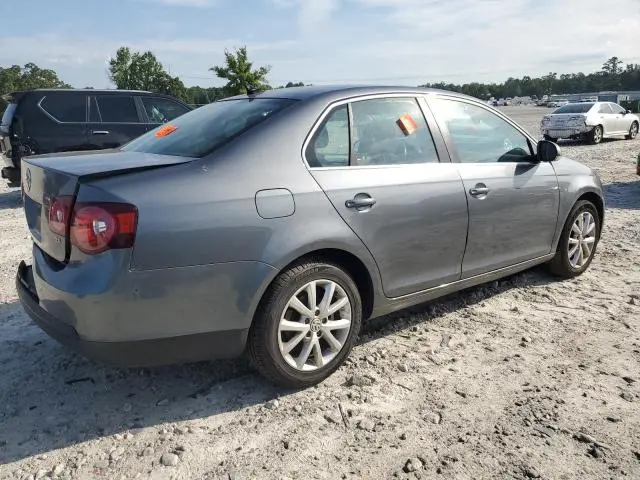 2010 VOLKSWAGEN JETTA SE  