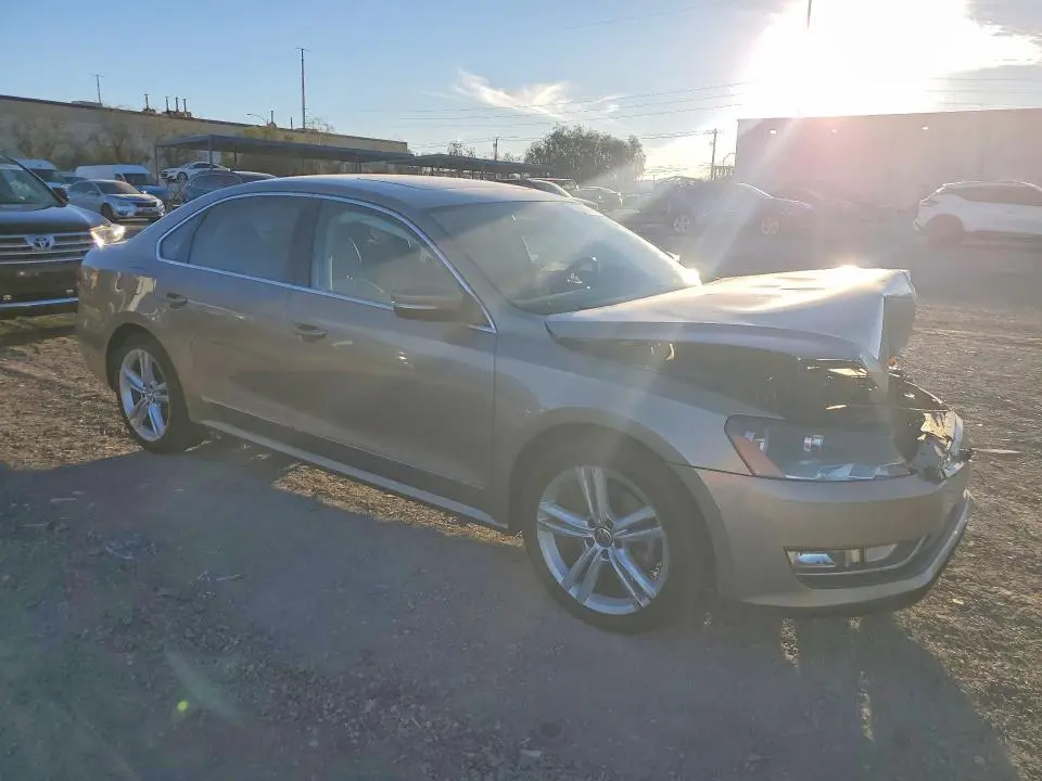 2015 VOLKSWAGEN PASSAT SEL  