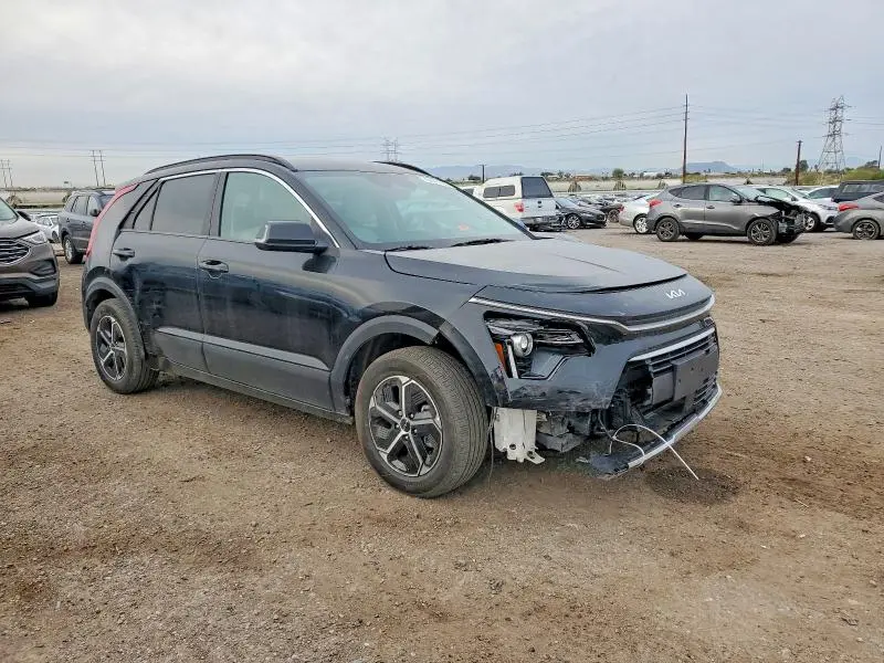 2024 KIA NIRO EX  