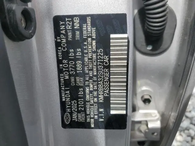 2025 HYUNDAI VENUE SE