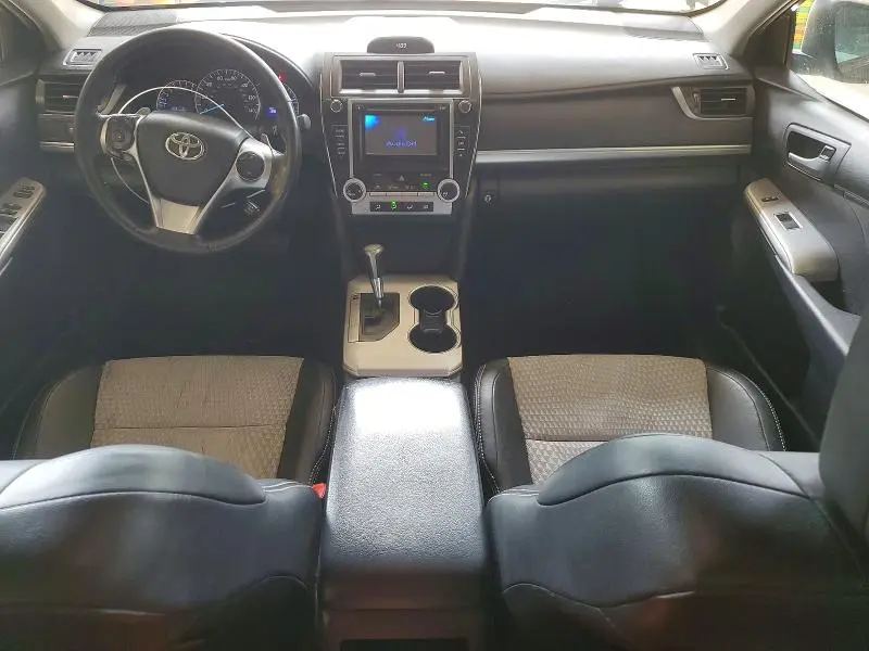 2012 TOYOTA CAMRY SE  