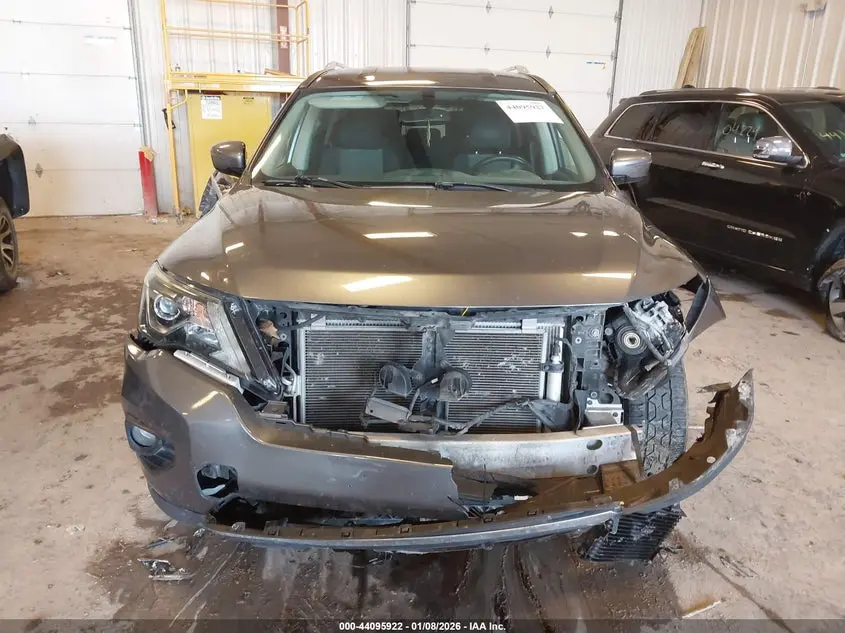 2017 NISSAN PATHFINDER SV