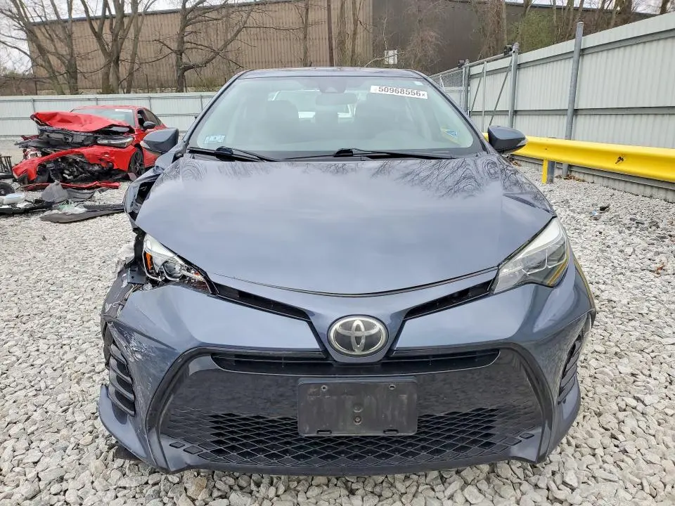 2017 TOYOTA COROLLA SE  