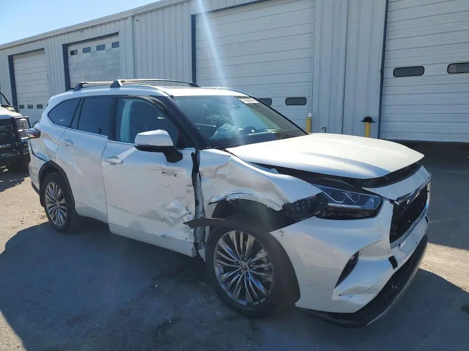 2021 TOYOTA HIGHLANDER HYBRID PLATINUM  