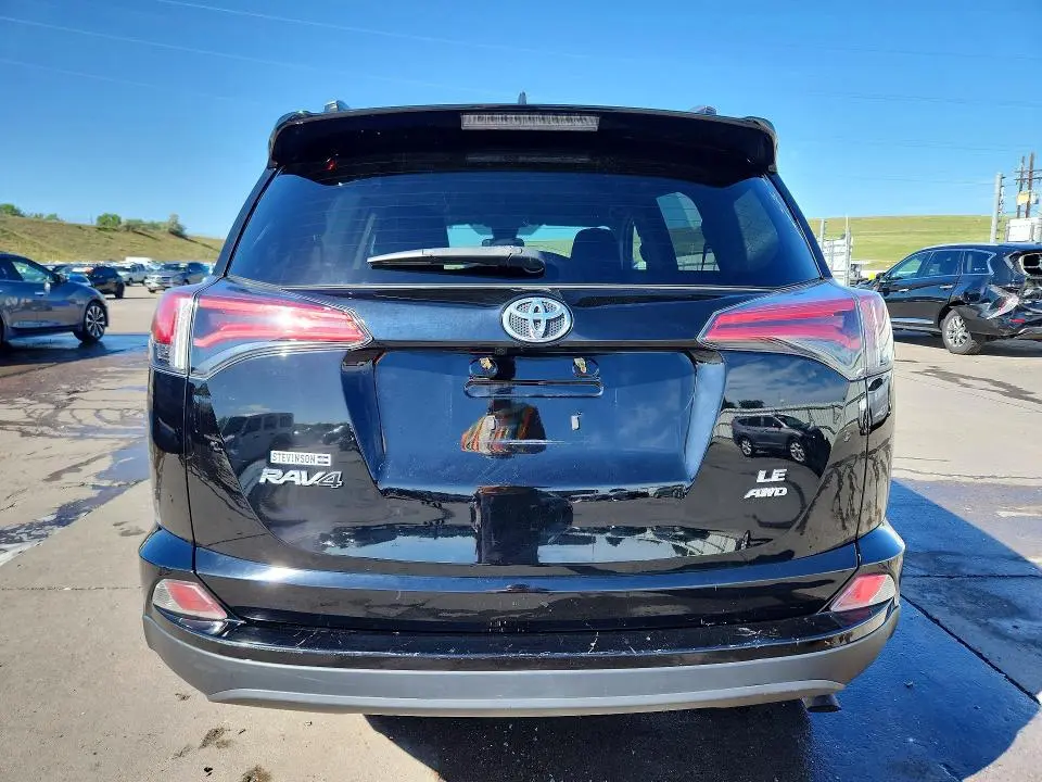 2017 TOYOTA RAV4 LE  