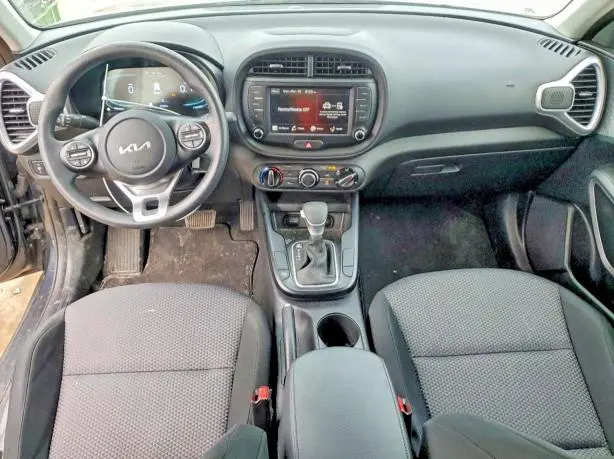 2024 KIA SOUL LX  