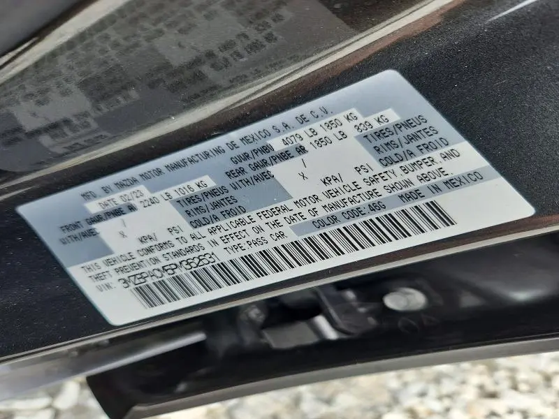 2023 MAZDA 3 PREFERRED  