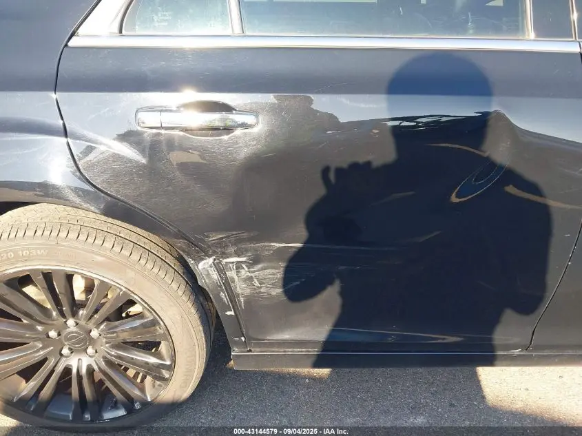 2012 CHRYSLER 300 LIMITED