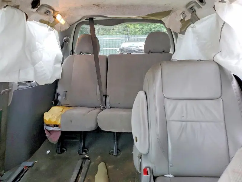 2019 TOYOTA SIENNA L 7-PASSENGER  