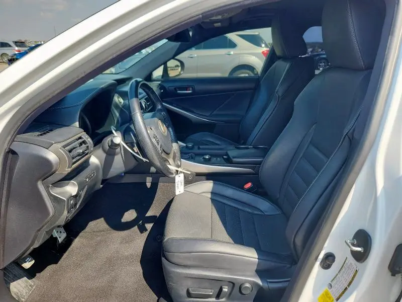 2019 LEXUS IS 300  