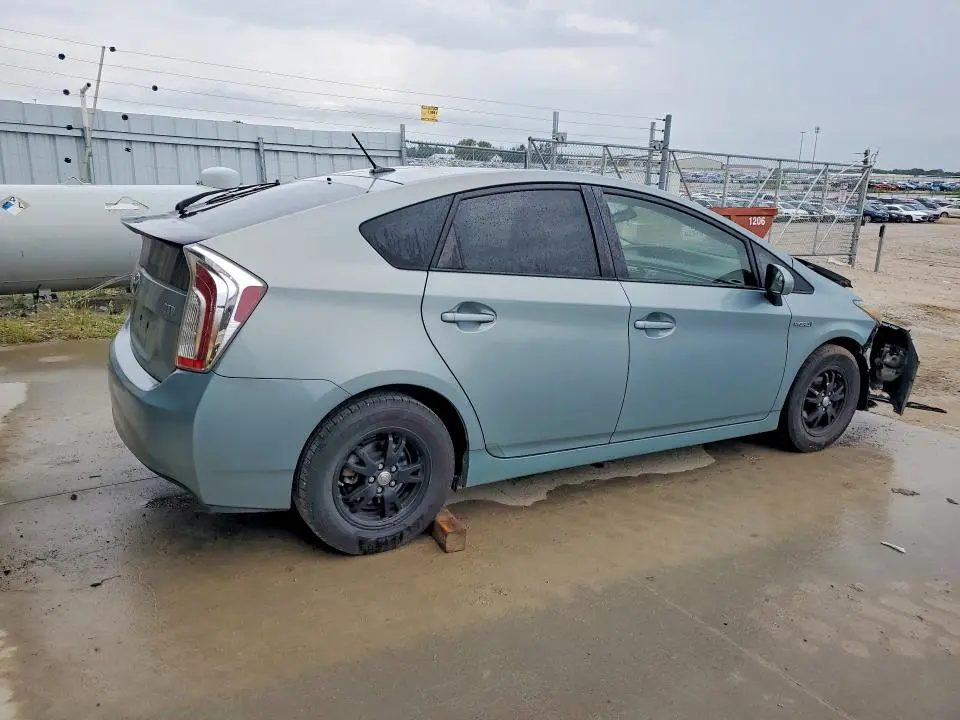 2013 TOYOTA PRIUS THREE  