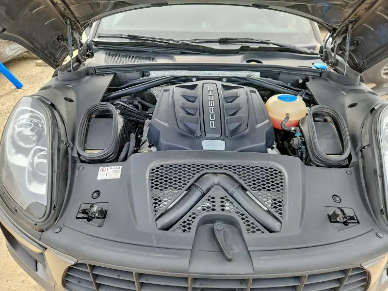 2015 PORSCHE MACAN S  