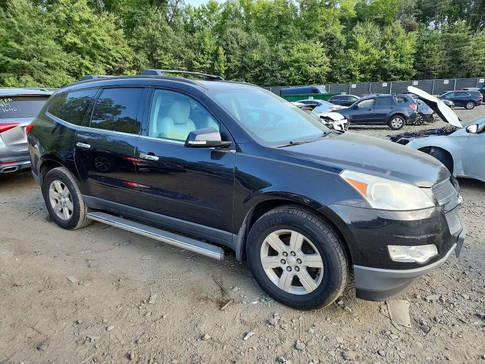 2010 CHEVROLET TRAVERSE LT  