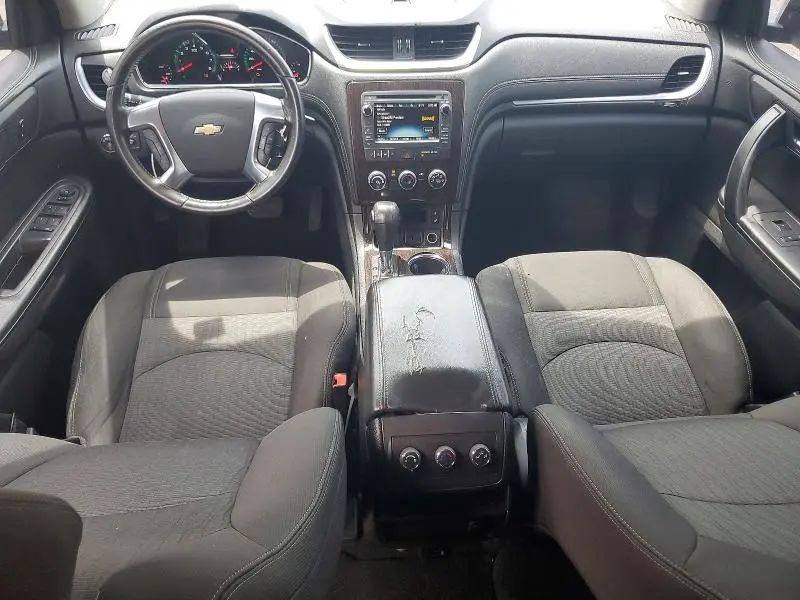 2017 CHEVROLET TRAVERSE LT  