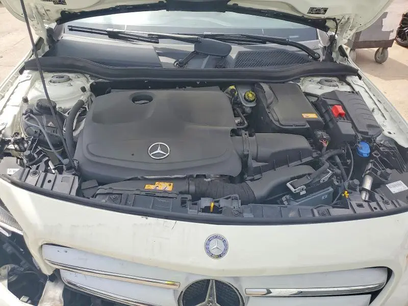 2016 MERCEDES-BENZ GLA 250  