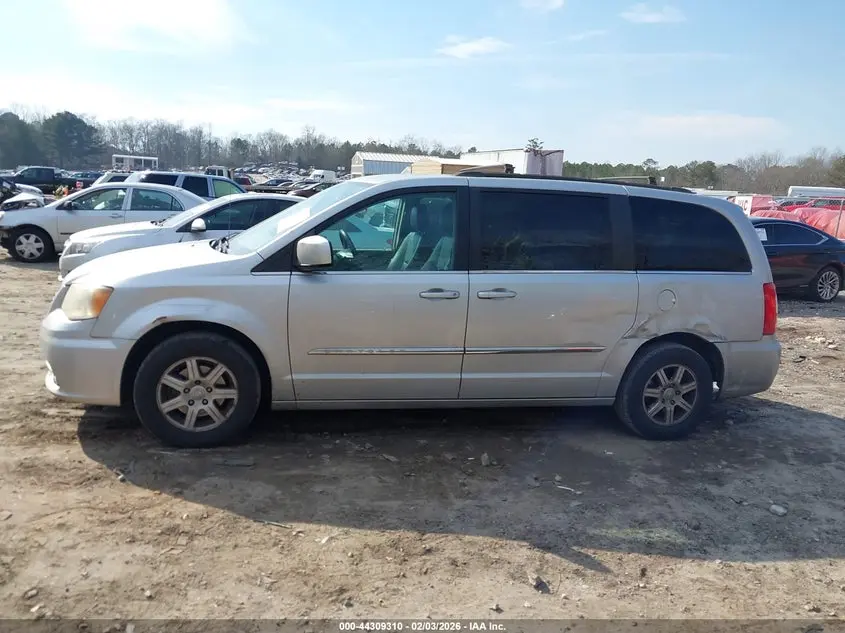 2012 CHRYSLER TOWN & COUNTRY TOURING