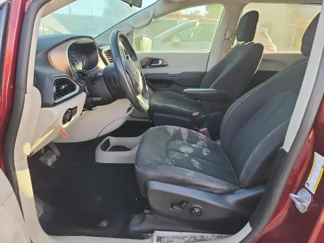 2020 CHRYSLER VOYAGER LX  