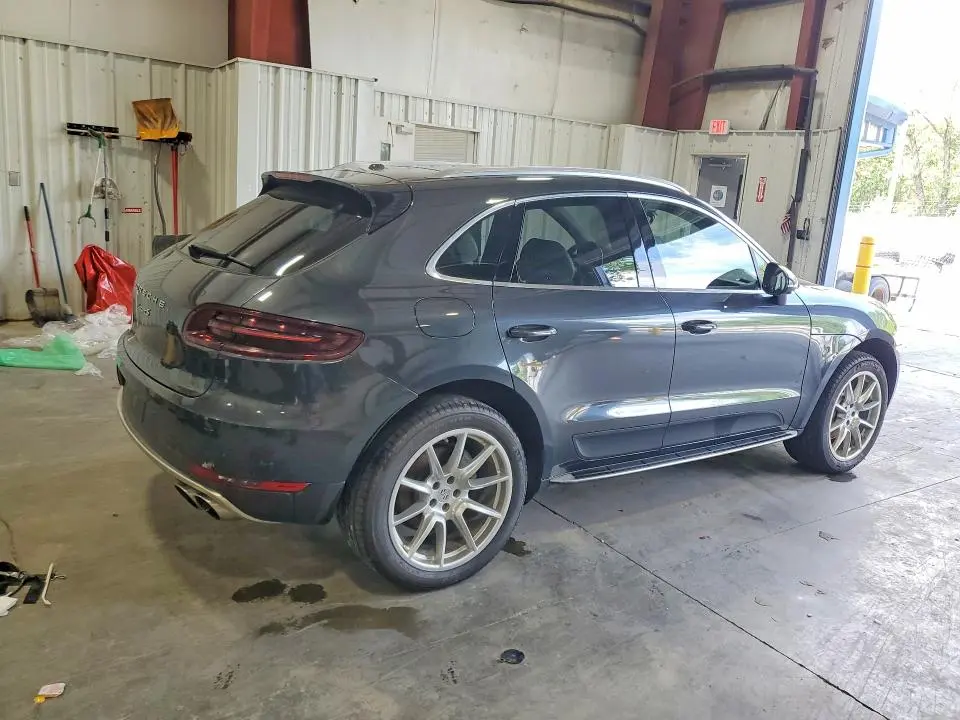 2017 PORSCHE MACAN S  