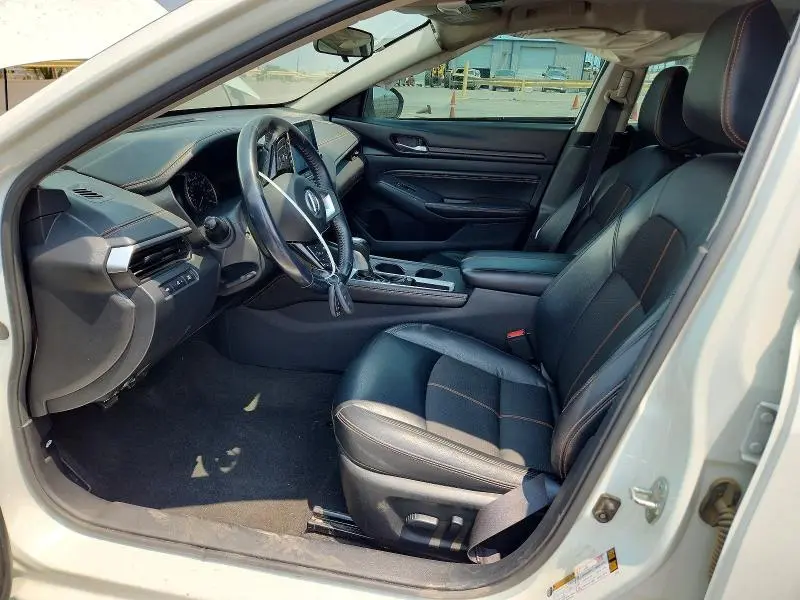 2021 NISSAN ALTIMA SR  