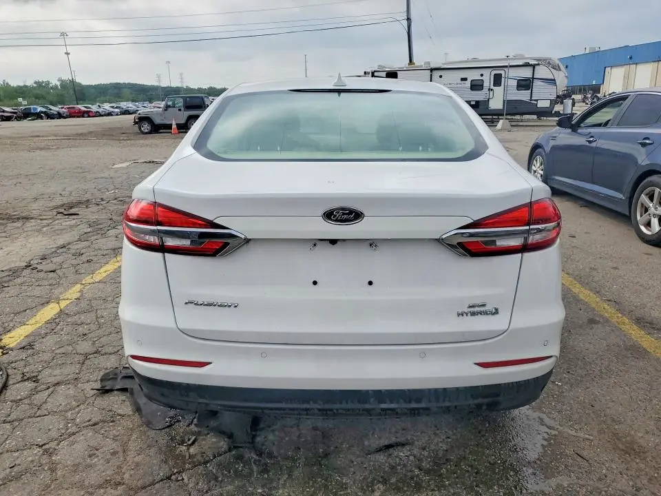 2019 FORD FUSION SE  