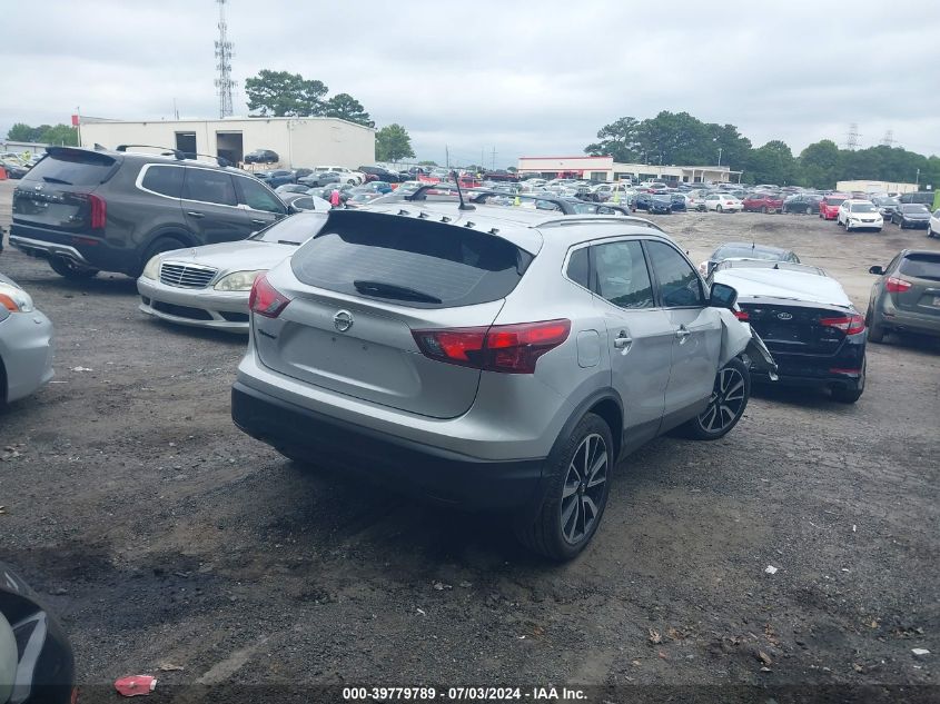 2017 NISSAN ROGUE SPORT SL