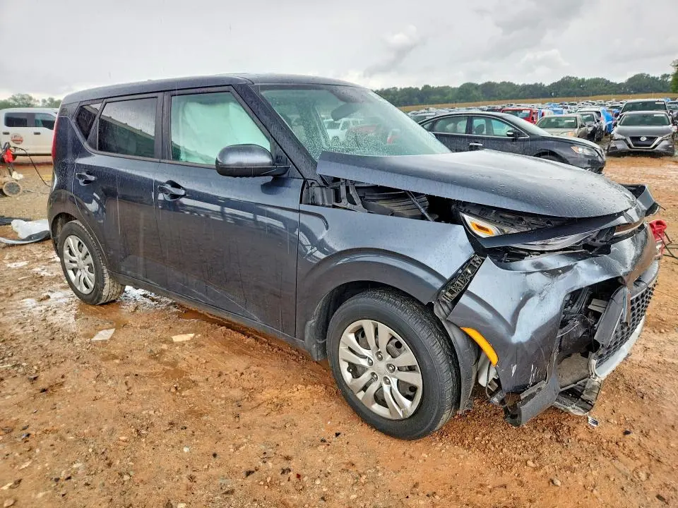2020 KIA SOUL LX  