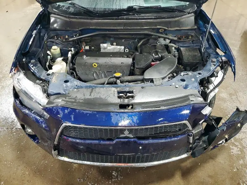 2010 MITSUBISHI OUTLANDER SE  