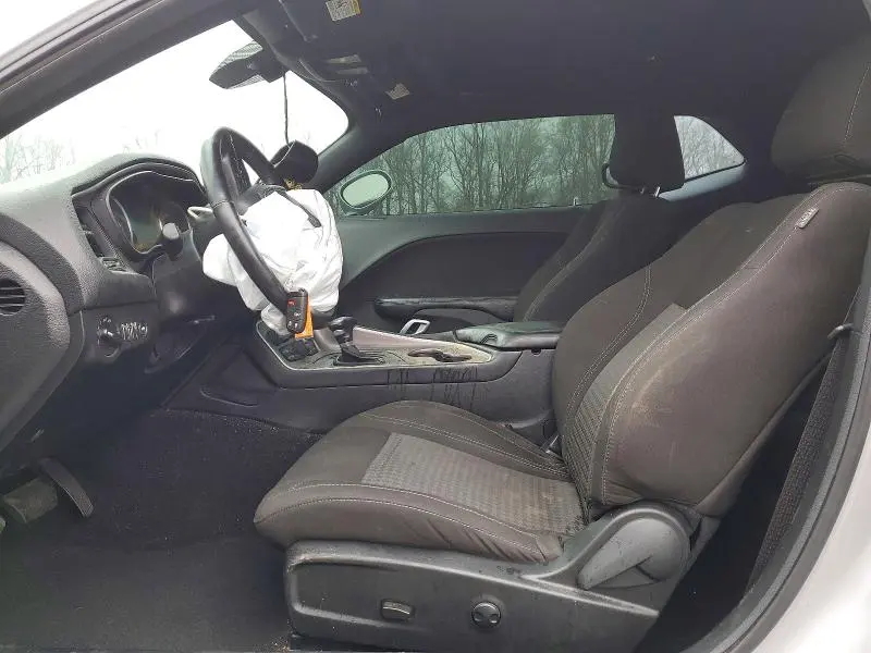 2022 DODGE CHALLENGER SXT  