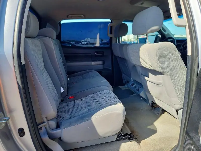 2010 TOYOTA TUNDRA CREWMAX SR5  