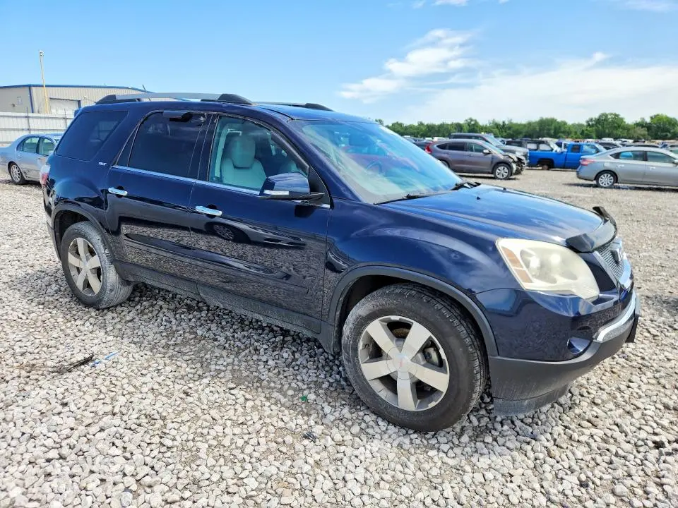 2011 GMC ACADIA SLT-1  