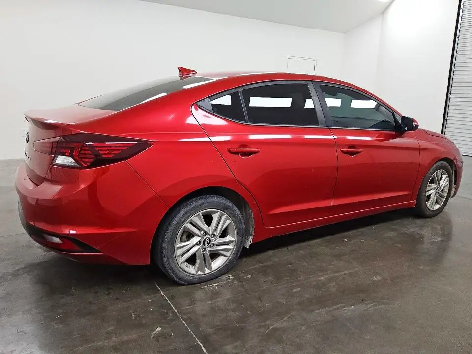 2019 HYUNDAI ELANTRA SEL  