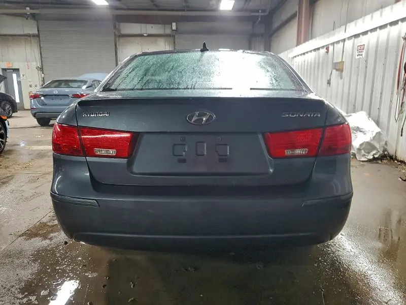 2010 HYUNDAI SONATA GLS  