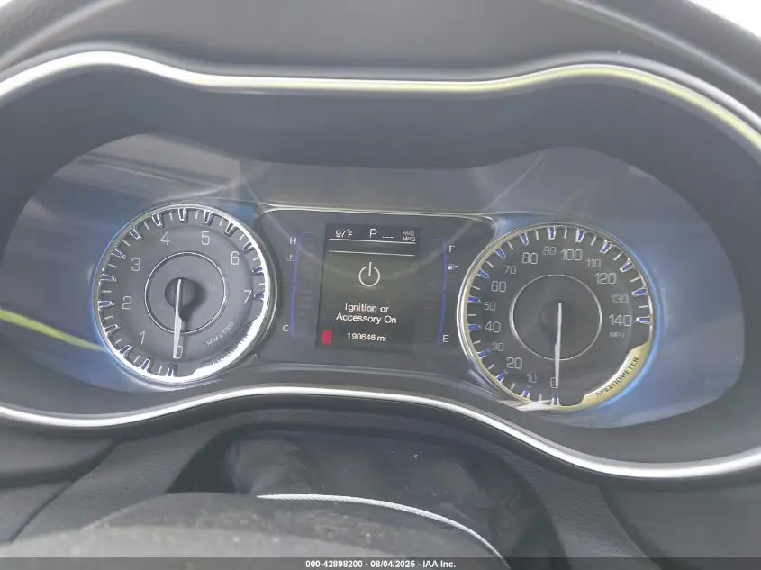 2015 CHRYSLER 200 LIMITED